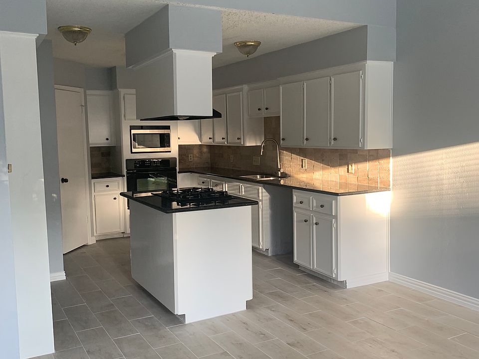 1st image of 4131 Yupon Ridge Dr