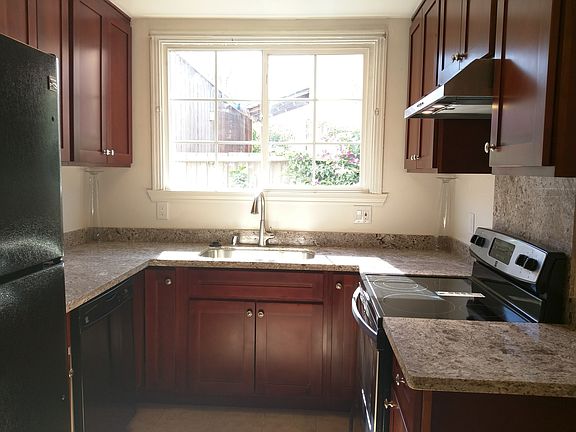 3rd image of 439 N Claremont St