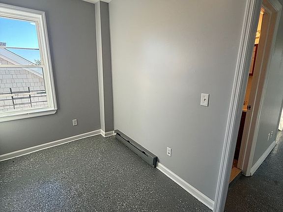 4th image of 40 Lander St APT 4