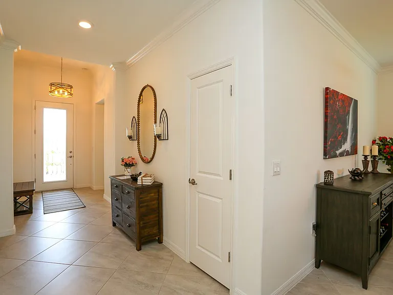 2155 Hamlin St — Photo 26