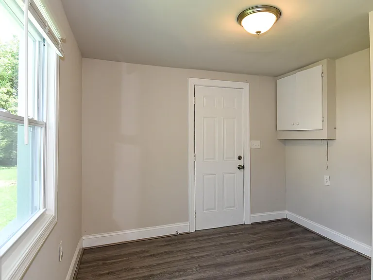 8002 Shelley Dr — Photo 17