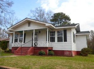 623 E Stiers Ln, Natchez, MS 39120