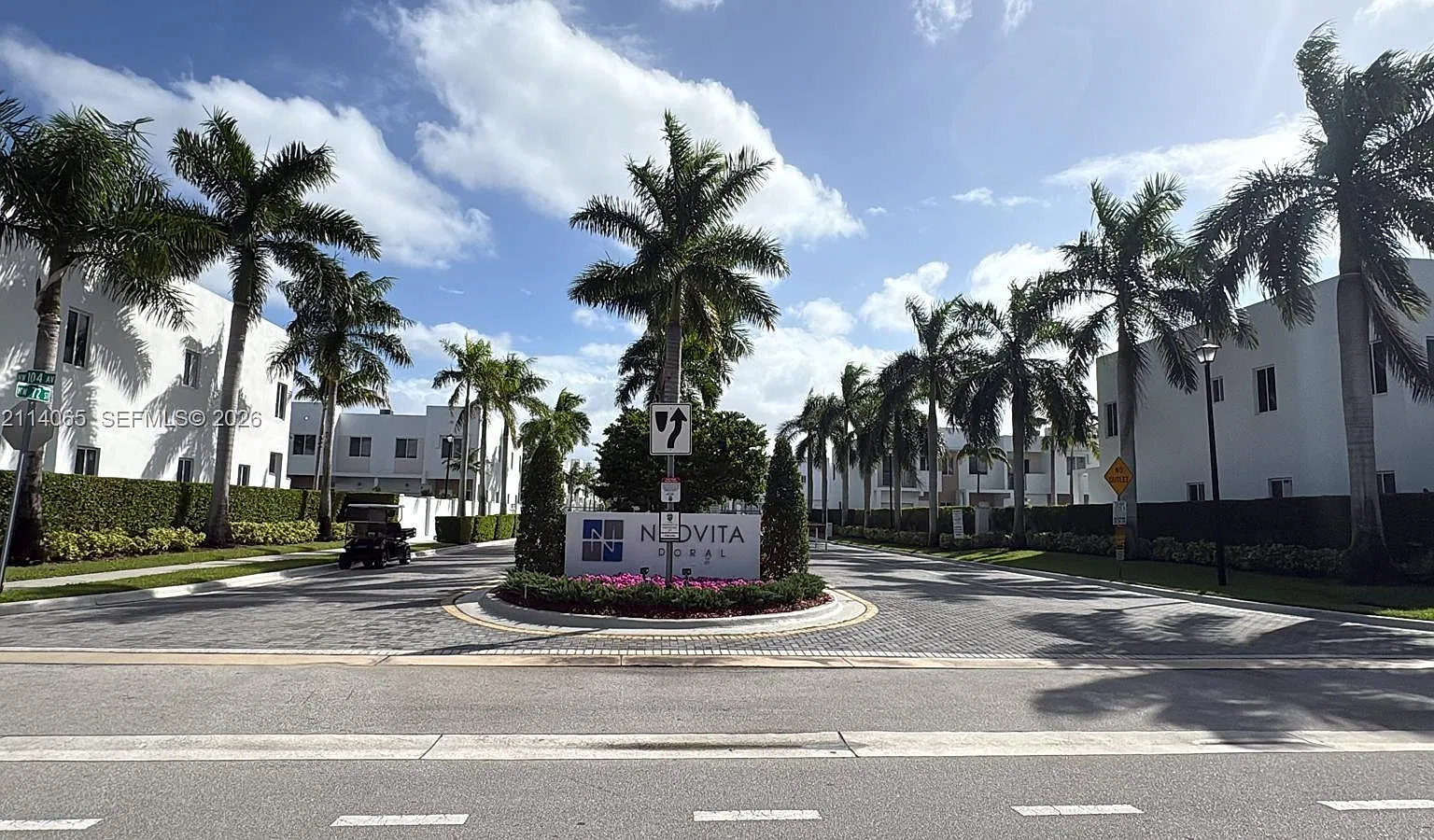 Doral Palms North — Photo 4