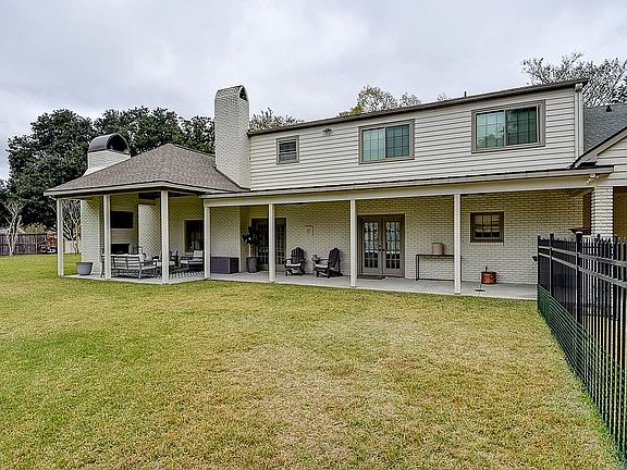 3rd image of 12030 Chester Dr