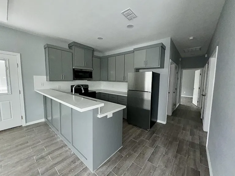 429 E Acacia Ave #1 — Photo 6