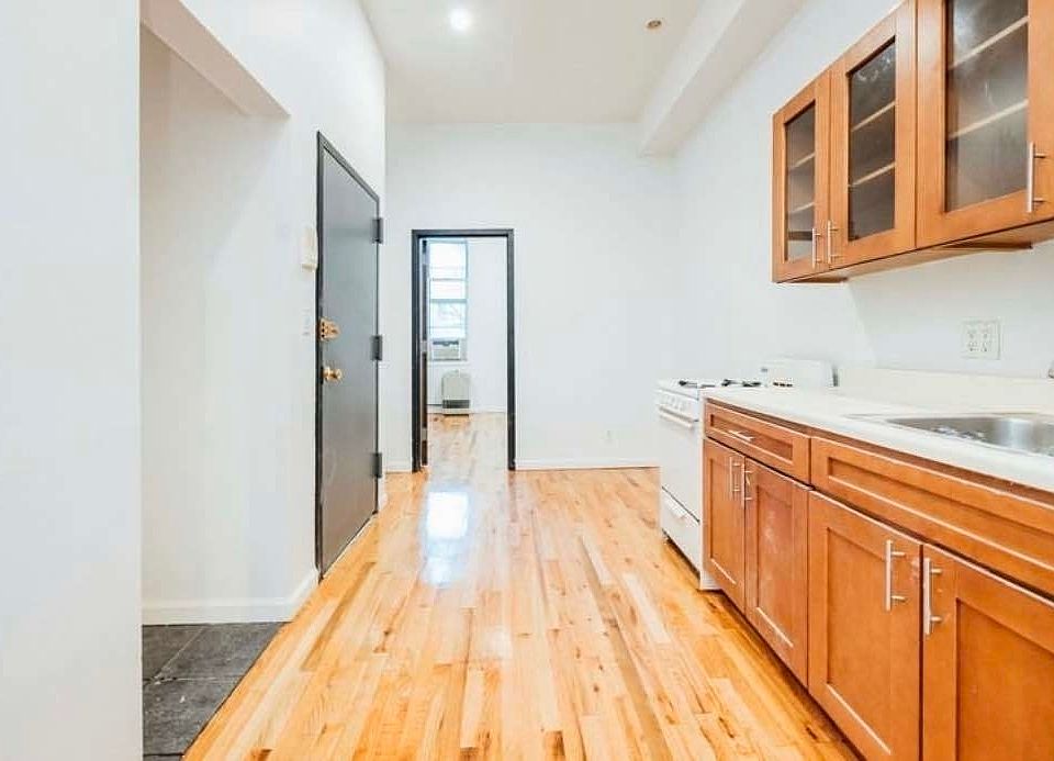 1st image of 169 Troutman St #2P