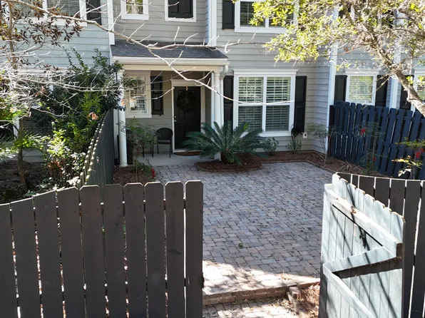 3089 Park West Blvd, Mount Pleasant, SC 29466