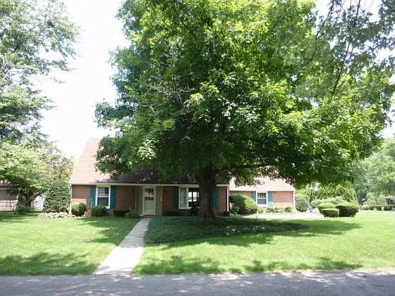 3100 W Ashland Ave photo 1
