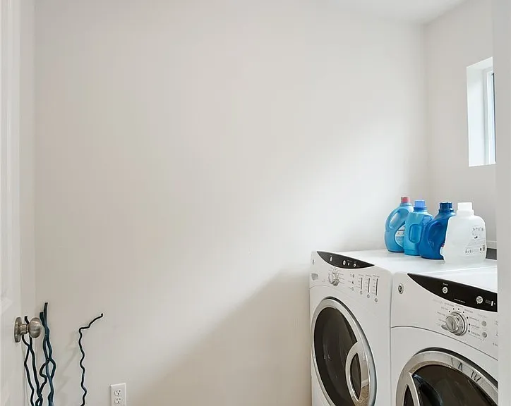 4703 Strathmore Cir SW — Photo 18