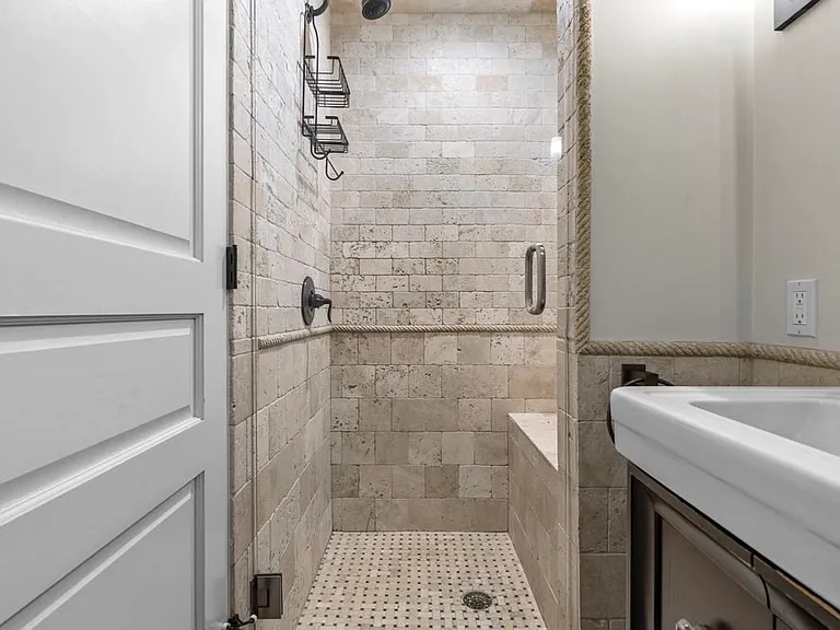 161 Tudor St #4A — Photo 22