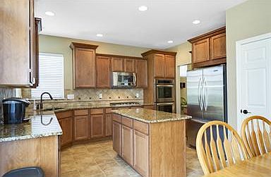 2nd image of 1147 Eichhorn Dr