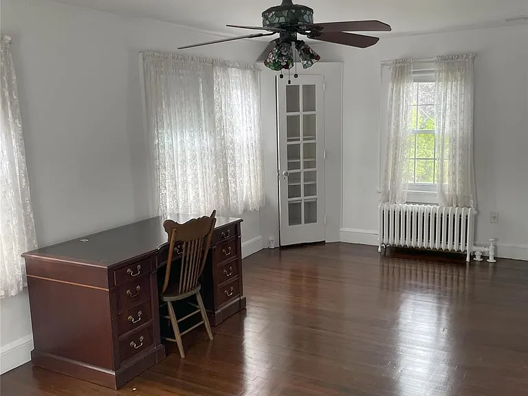 56 Nassau Blvd — Photo 20