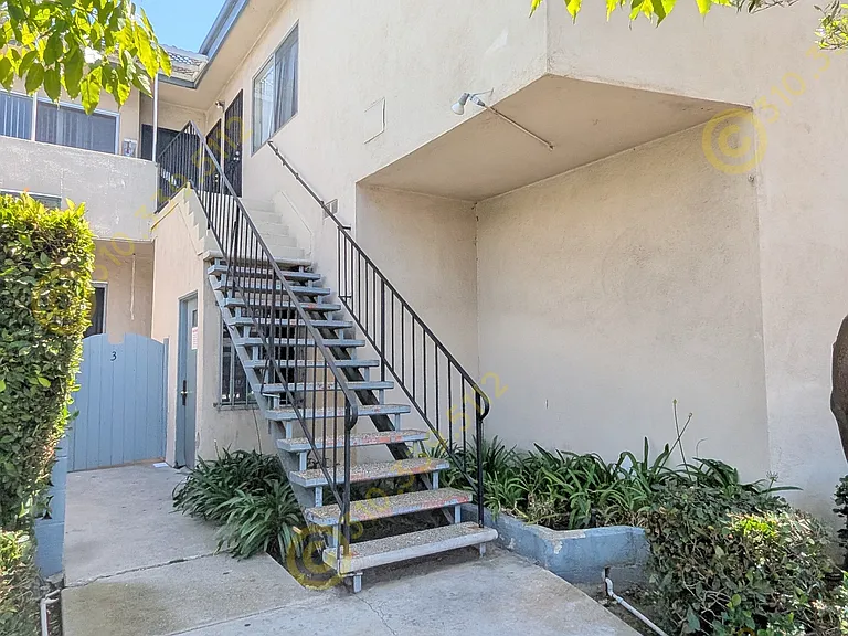 3302 Cardiff Ave #6 — Photo 3