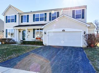 2455 W Autumn Dr, Round Lake, IL 60073