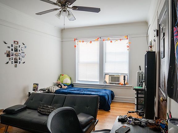 3rd image of 3334-3344 W Ainslie St #3334-C2