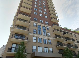 41 E 8th St APT 1501, Chicago, IL 60605