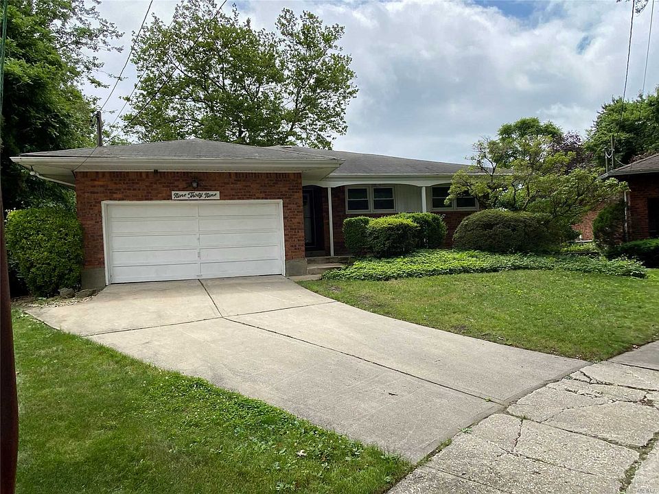 1st image of 939 Willowbend Ln