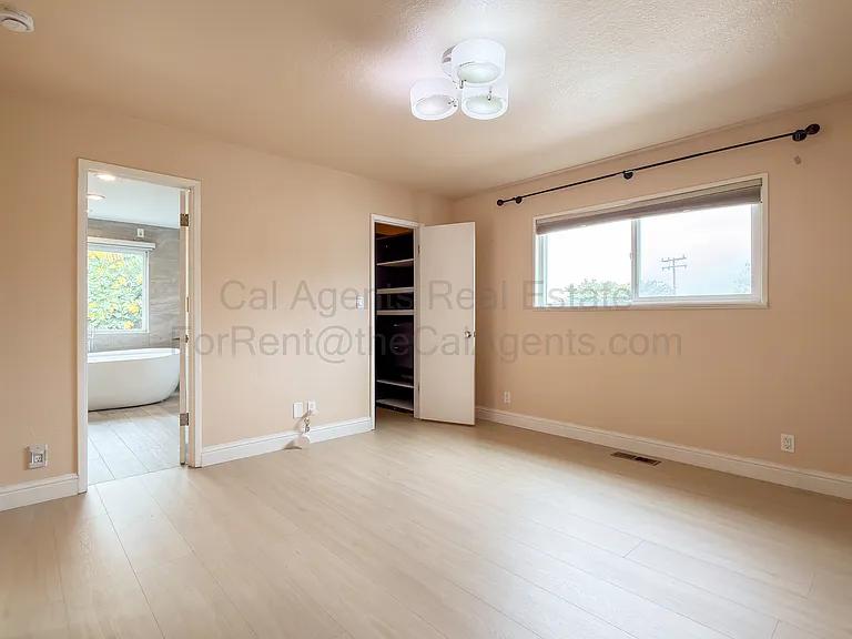 23940 Carmelita Dr — Photo 7