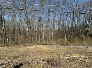 1129 Fox Dr, Evans City, PA