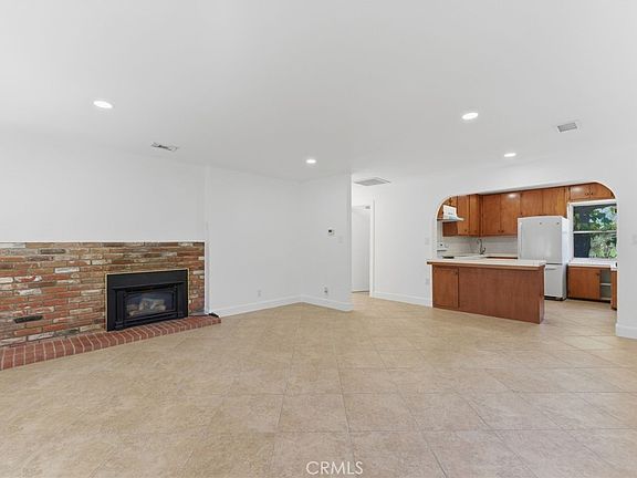 3rd image of 20095 Gustin Rd