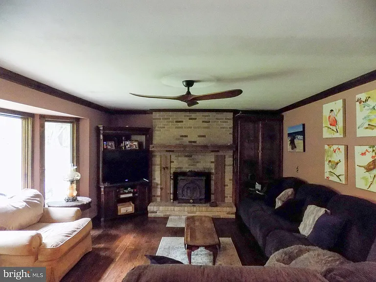 1 Fillmore Rd — Photo 2