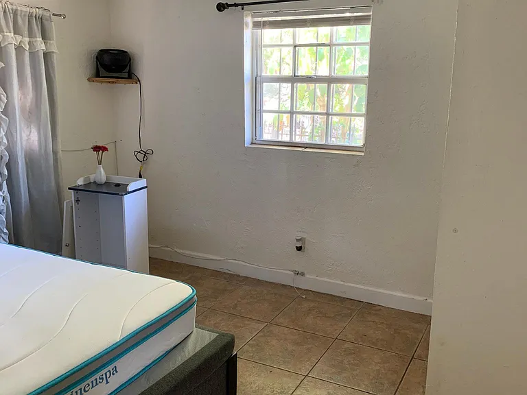 5019 NW 5th Ave — Photo 3