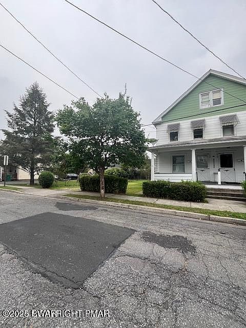 1st image of 198 Grove St