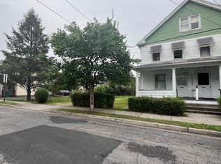 198 Grove St, East Stroudsburg, PA 18301