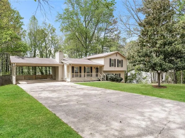 2560 Bluffton Rd, Buford, GA 30519