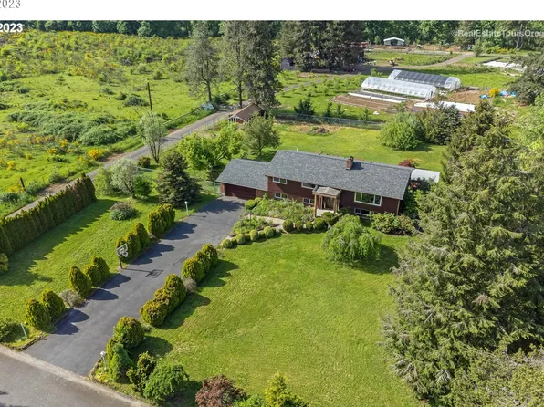 19031 S Coquina Ct, Oregon City, OR 97045