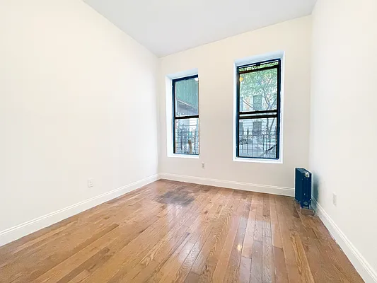 Rented by Bohemia Realty Group | media 16