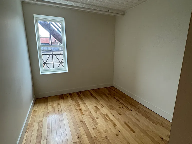 261 Water St #403 — Photo 8
