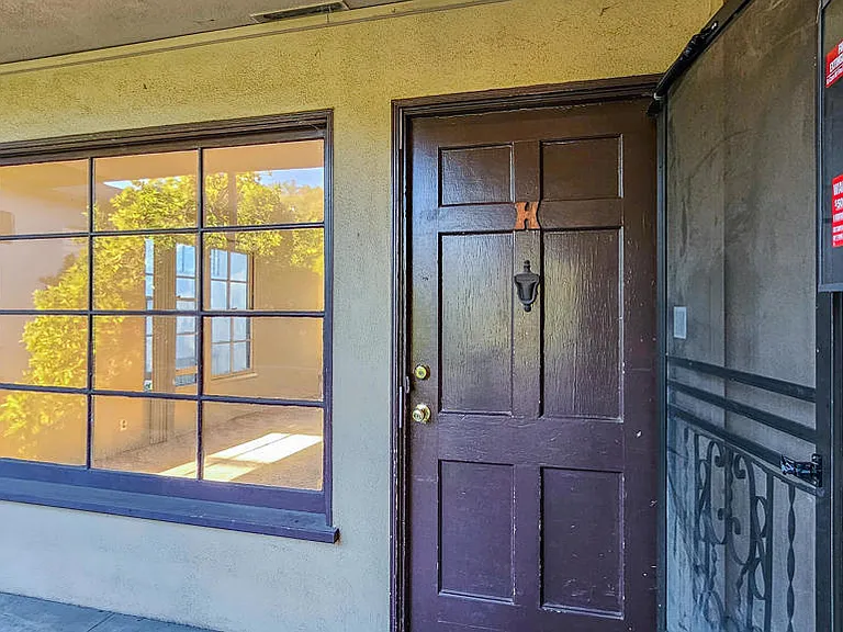 449 N Euclid Ave #H — Photo 20