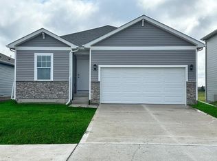 12713 S 205th St, Gretna, NE 68028