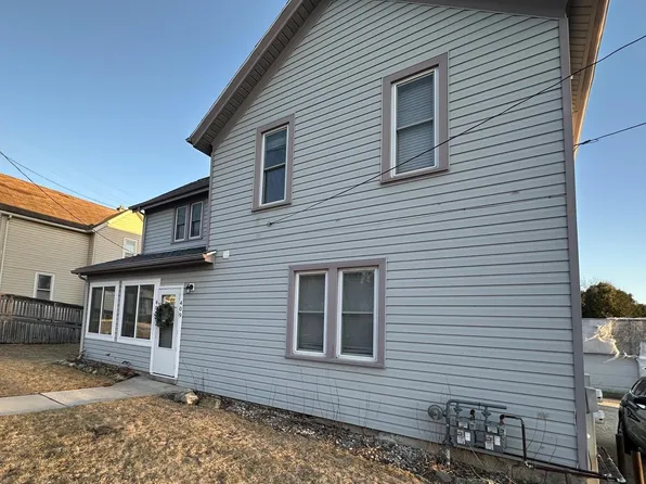 407 Fredonia AVENUE #409, Fredonia, WI 53021