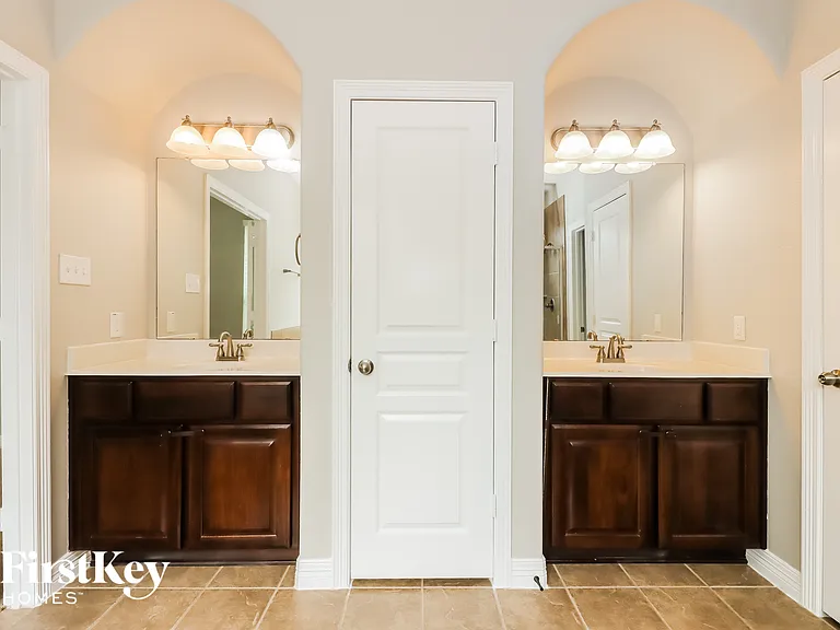 10911 Visconti Ct — Photo 11