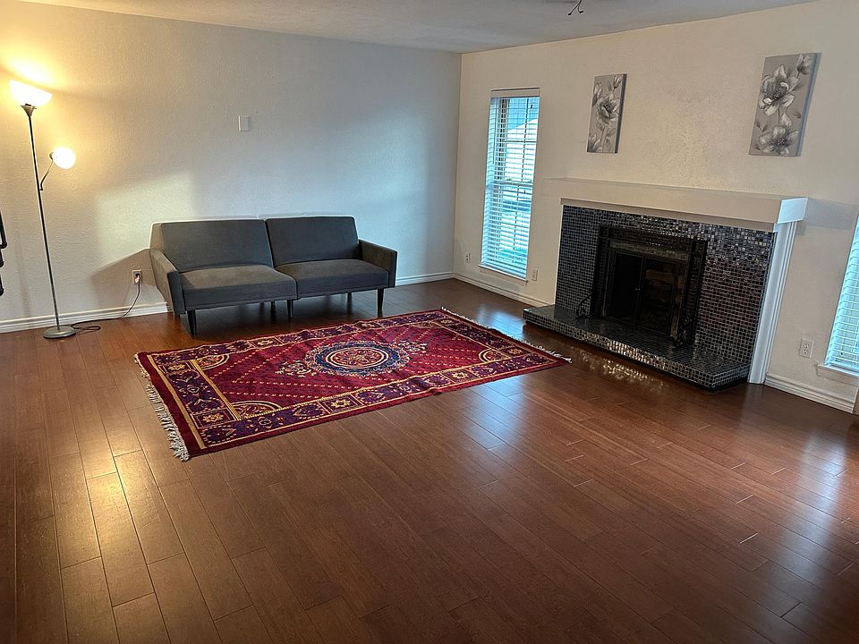 1st image of 7727 Meadow Park Dr
