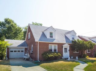 27 Old Post Rd, Edison, NJ 08817
