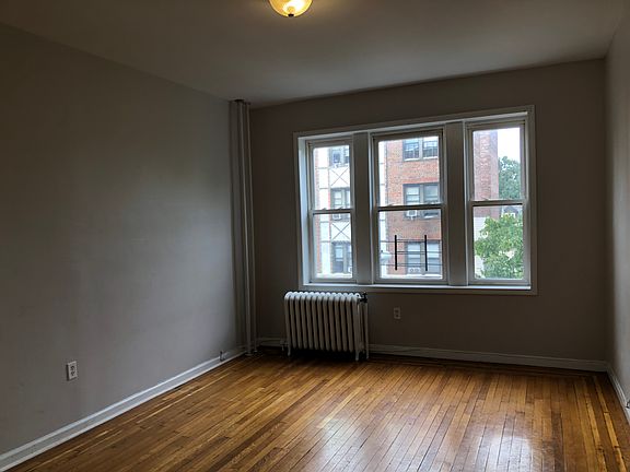 2nd image of 30 Kensington Ave #36E