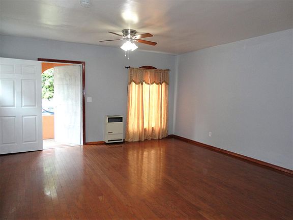4th image of 2303 E 17th St