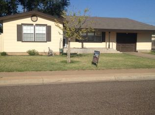 911 NE 3rd St, Andrews, TX 79714