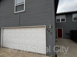 351-353 W Song Sparrow Dr, Pueblo, CO 81007