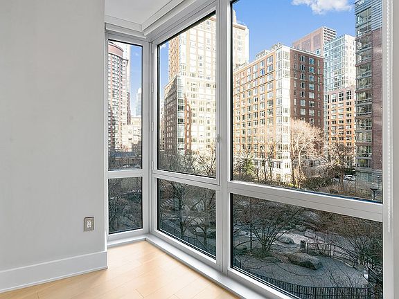 3rd image of 20 River Ter APT 6B