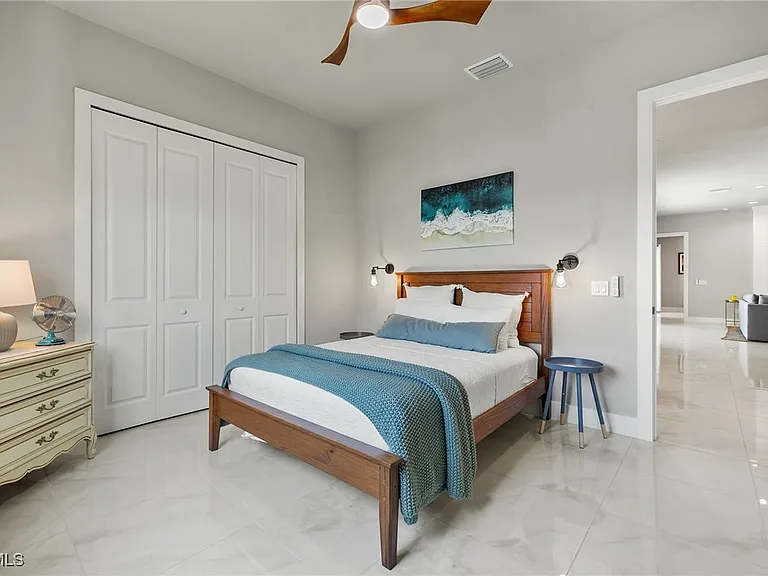 5240 Tower Dr — Photo 28