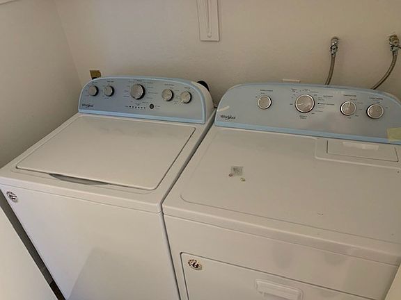 2nd image of 2555-2545-2559 White Oak Pl #2559UNITD