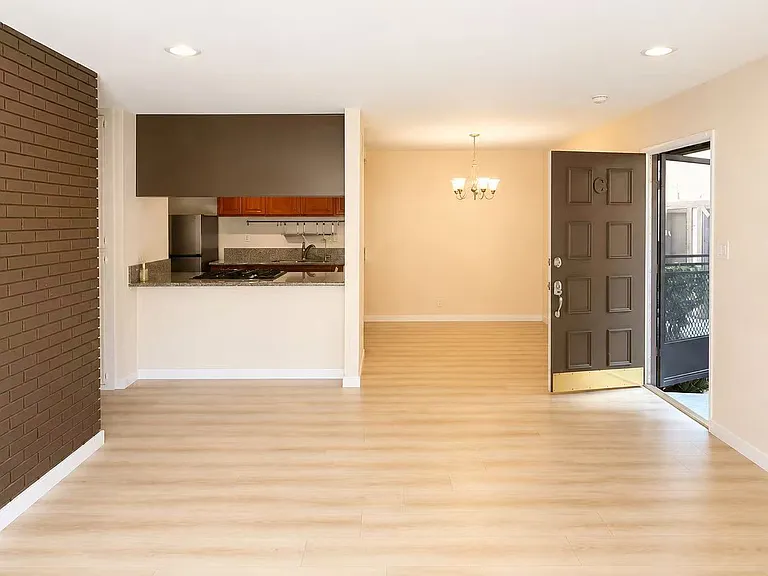 5436 McCulloch Ave #C — Photo 2