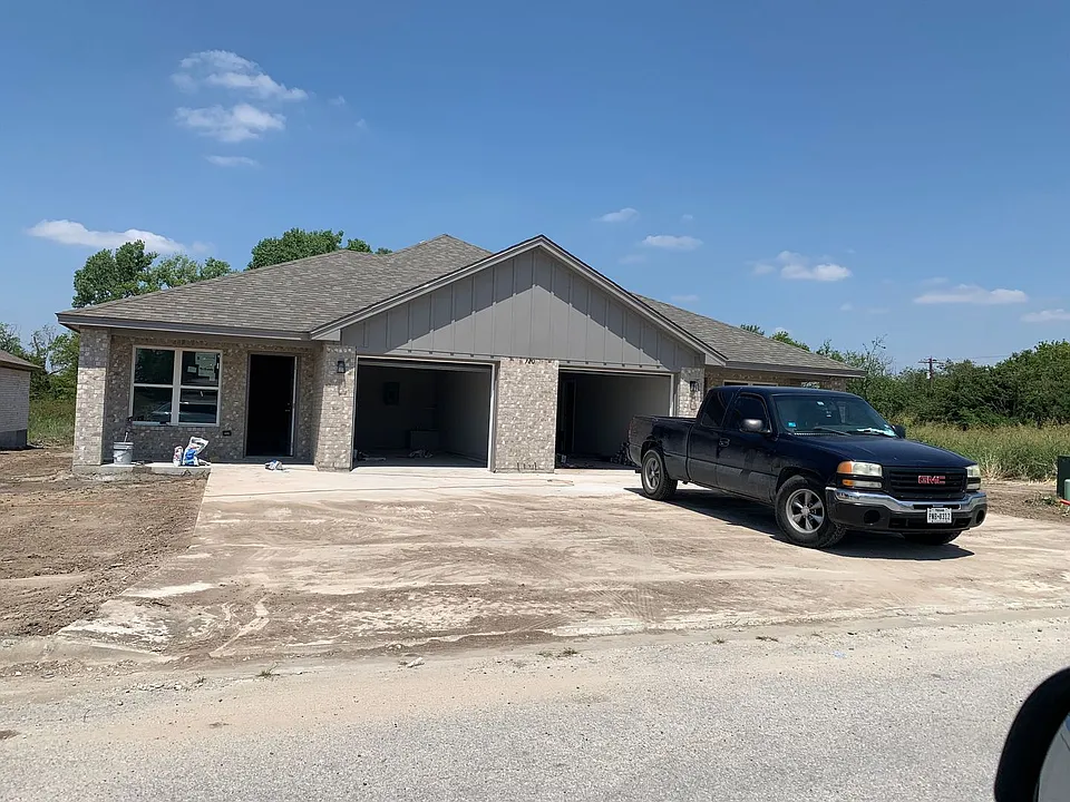 720 Frank Wiese Blvd