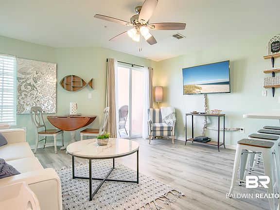 3rd image of 572 E Beach Blvd