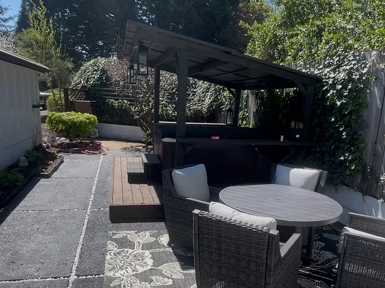 1398 Oregon Ave — Photo 27