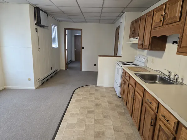 19 Winn St APT E, Woburn, MA 01801